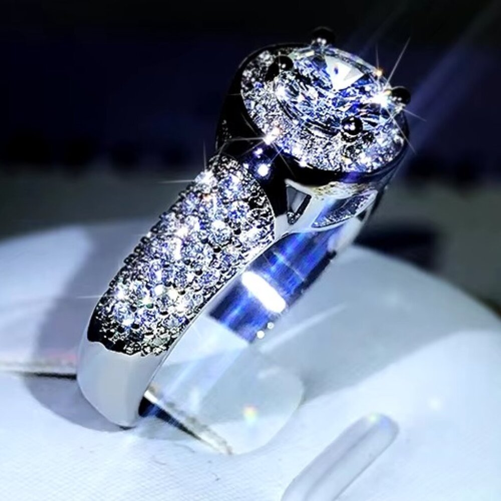 ๐ Beautiful 1.75 Ctw. Halo Micro Pave Engagement / Promise Ring 18K White Gold - Picture 4 of 6